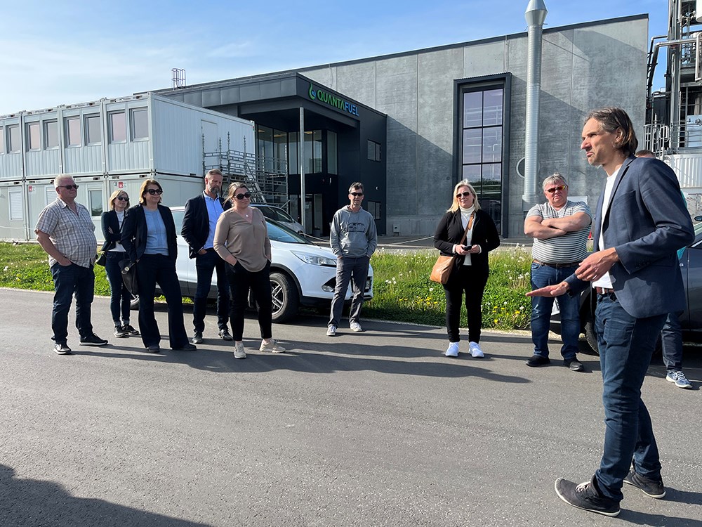 De norske gæster fik en rundvisning på GreenLab Skive, da de besøgte Skive til afslutningskonferencen for CISKA i maj 2022.